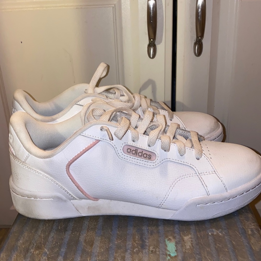 Pink and white adidas shoes 👟